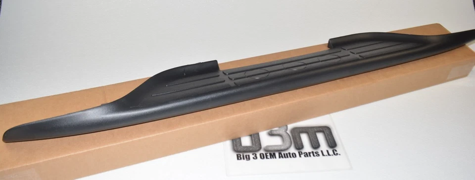 Parachoques trasero Chevrolet Silverado GMC Sierra Suburban 1999-2007 STEP PAD nuevo OEM Foto 3 de 4