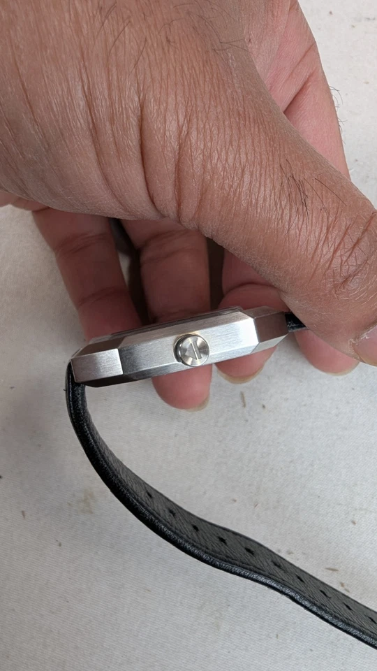 Slow Jo 06 Black Leather, Silver Case, Black Dial, Swiss Made Wrist Watch Men — 第 3/4 张图片