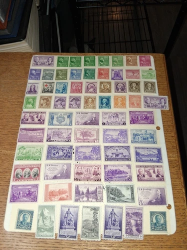 SL 9559/ US Mint Stamps from 1930's us stamps collections lots