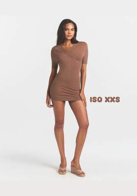 ISO SKIMS WRAP DRESS COLOR JASPER IN XXS