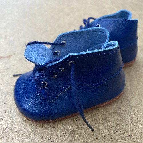 Puppenschuhe Leder blau 8 cm – für 40–45 cm Puppe – Echtleder – Schnürung - Bild 4 von 4