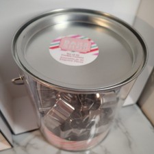 Bake Shop Set of 20 Cookie Cutters Christmas Theme Brand New