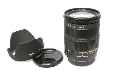 Sigma  18-200 mm DC OS HSM  Objektiv für Canon EOS gebraucht in ovp