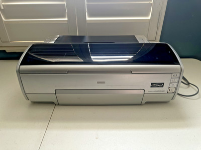 Epson Stylus Photo R2400 Digital Photo Inkjet Printer Good Condition