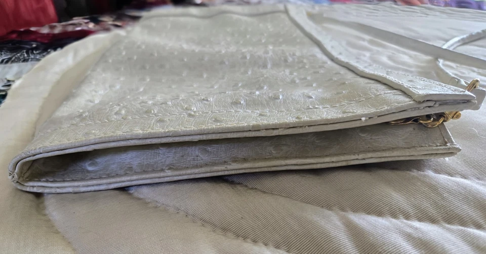 Bolso Bandolera Vintage Años 70-80 Marfil Imitación Avestruz 3 Vías GRAN CLUTCH Hombro Foto 4 de 4