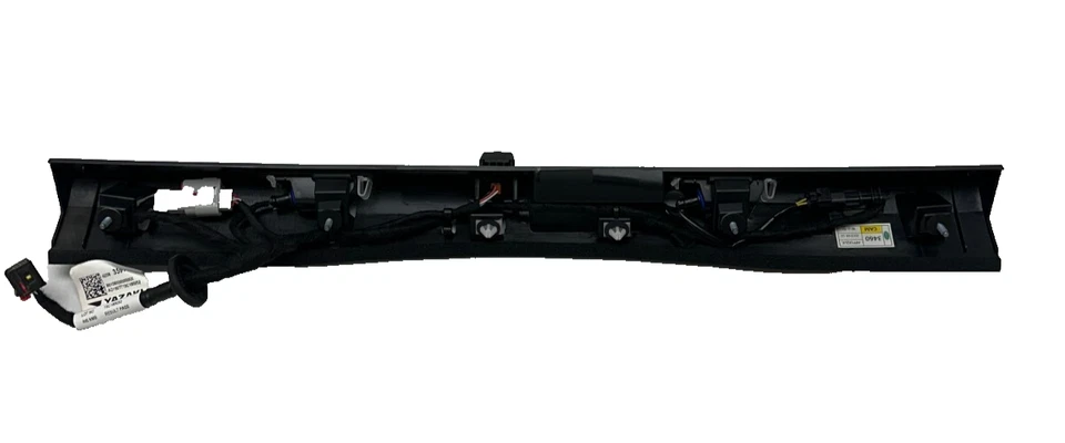 GM 2017-2019 Chevrolet Bolt EV apliques centrales traseros con cámara de reversa Foto 4 de 4