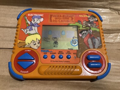 White and Bernie In The Earth Kangaroos GIG Tiger Thought Thrower Handled Video Game