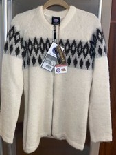 100 icelandic wool sweather