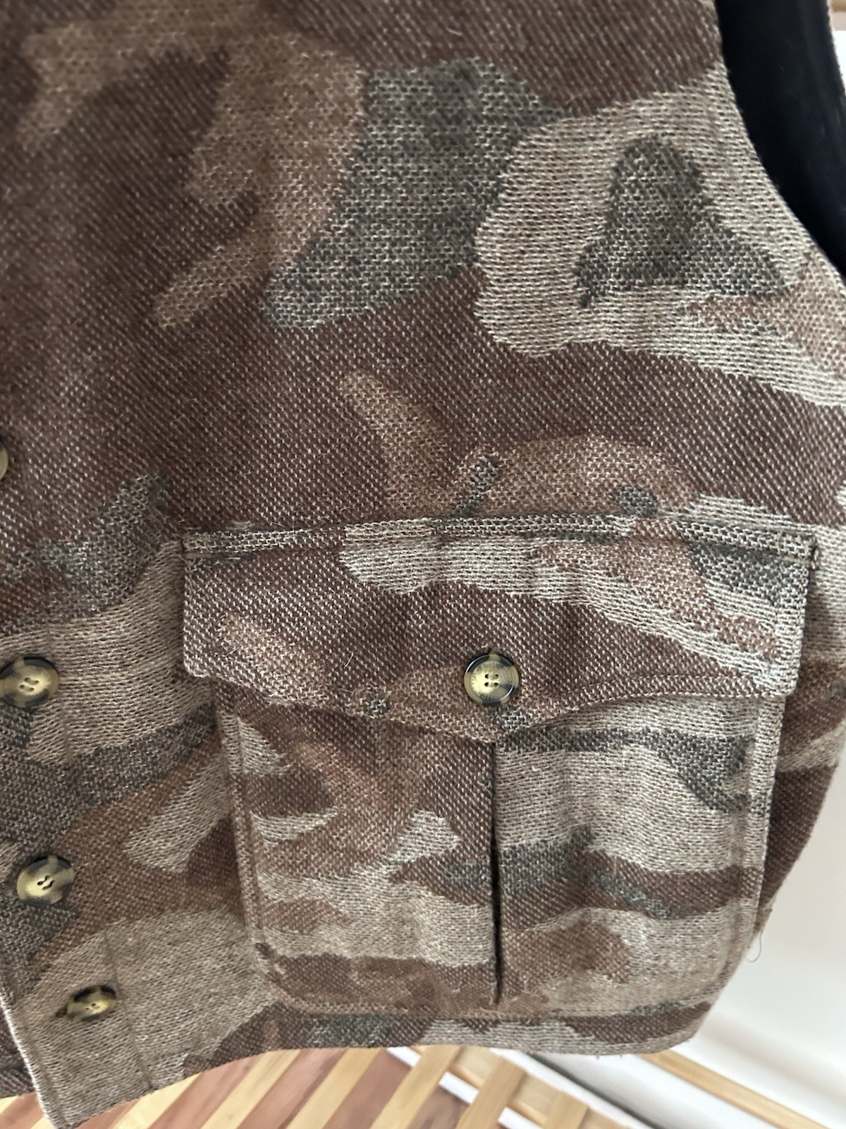 Weatherby Hunting Vest Mens 2XL Wool Blend Camo With Pockets Lined Outdoors