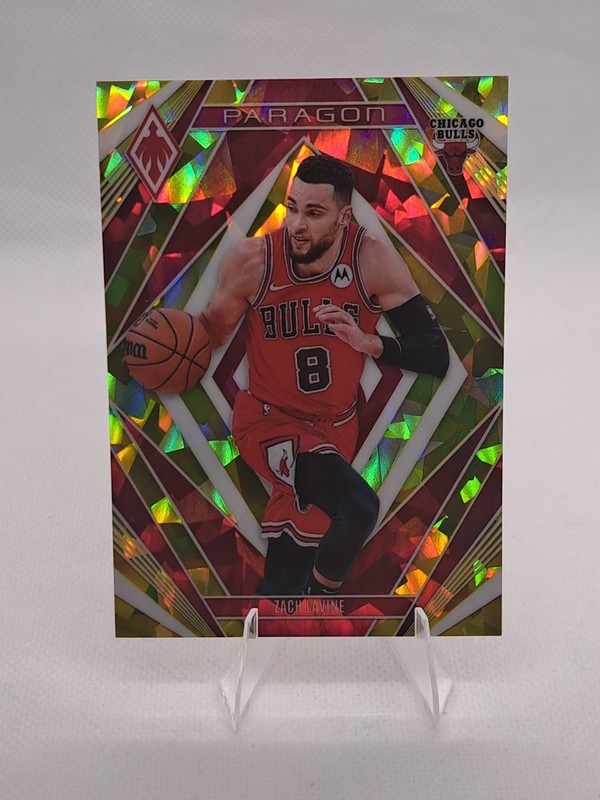 Zach Lavine 2023-24 Panini Phoenix Paragon #15 Yellow Ice /175 Bulls
