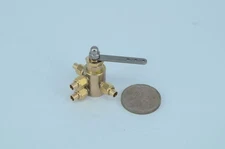 Reversible control valve for steam engine model Live Steam