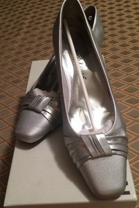 pewter ladies shoes