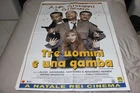 manifesto TRE UOMINI E UNA GAMBA (1997) 1^ED. tipo LOCANDINA (ca. 100X140)