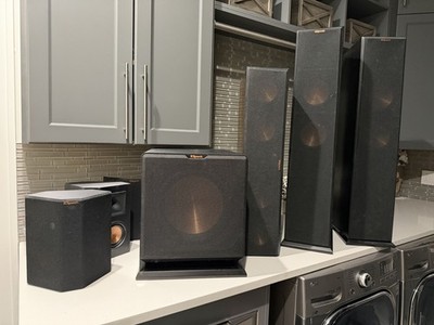 Klipsch Speaker Set
