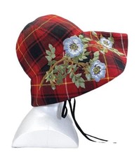 Bellissimo Cappello Gucci Rosso Con Ricami Nuovo Originale E Raro