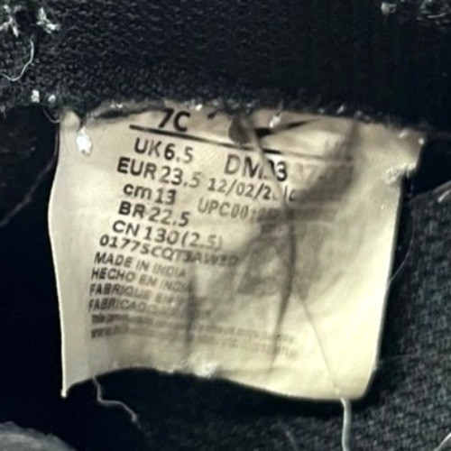 Nike Air Force 1 schwarz & gold Kleinkind Schuhe Größe 7C - Bild 6 von 6