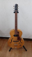 Guitarra Eléctrica Godin 5th Avenue Kingpin P90 Cuello Tacón Flotador Sin Probar