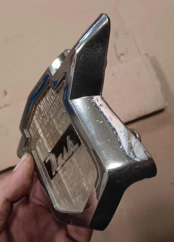 55 56 57 Nash Ambassador Statesman tapa maletero emblema mango cromo moldura Foto 3 de 4