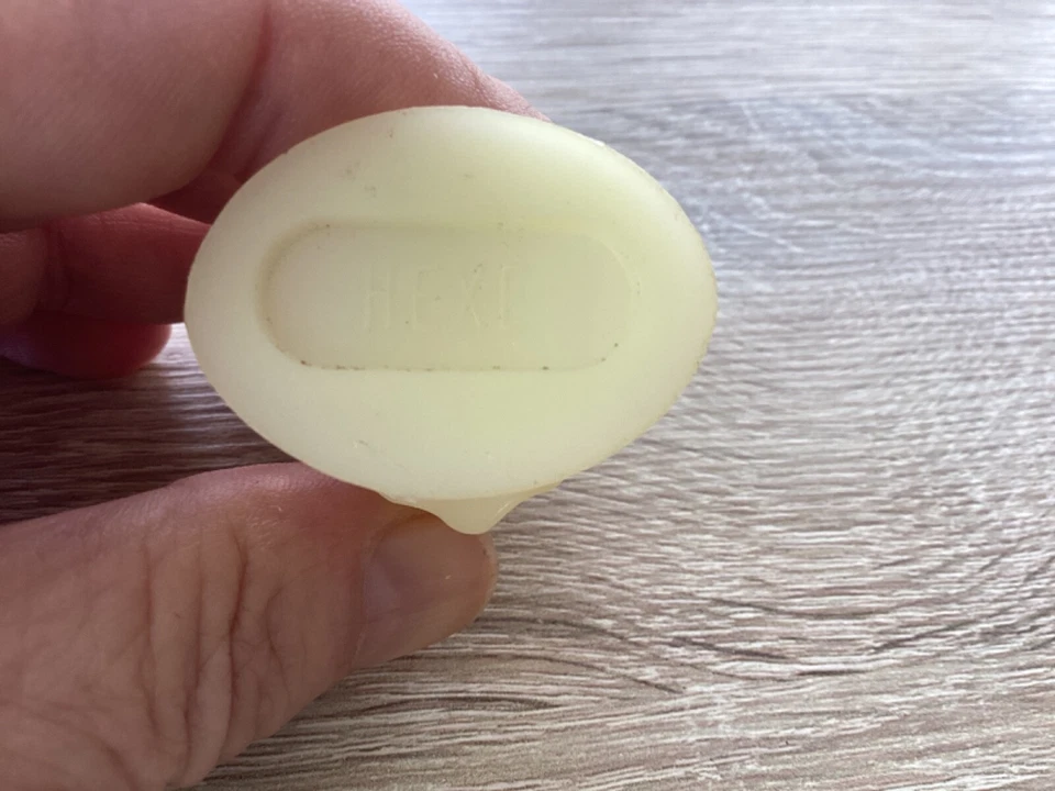 Werbefigur TITZE Märchen HEXE glasiggelb (kein Linde) - Bild 4 von 4