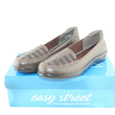 EASY STREET women slip on casual dress shoe size WW brown