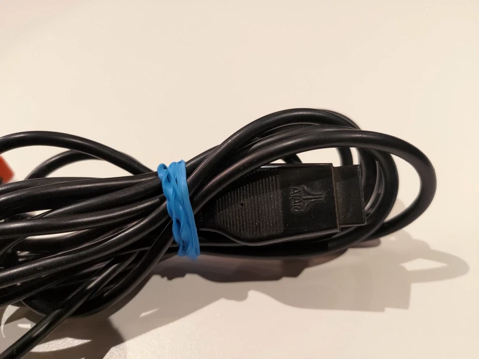 2x ATARI PADDLES for ATARI 2600 / 7800 - TESTED & WORKING - Image 2 of 2