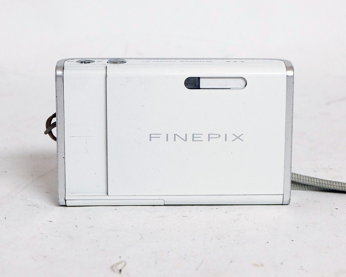 FinePix Z2 FUJIFILM コンパクトデジタルカメラ