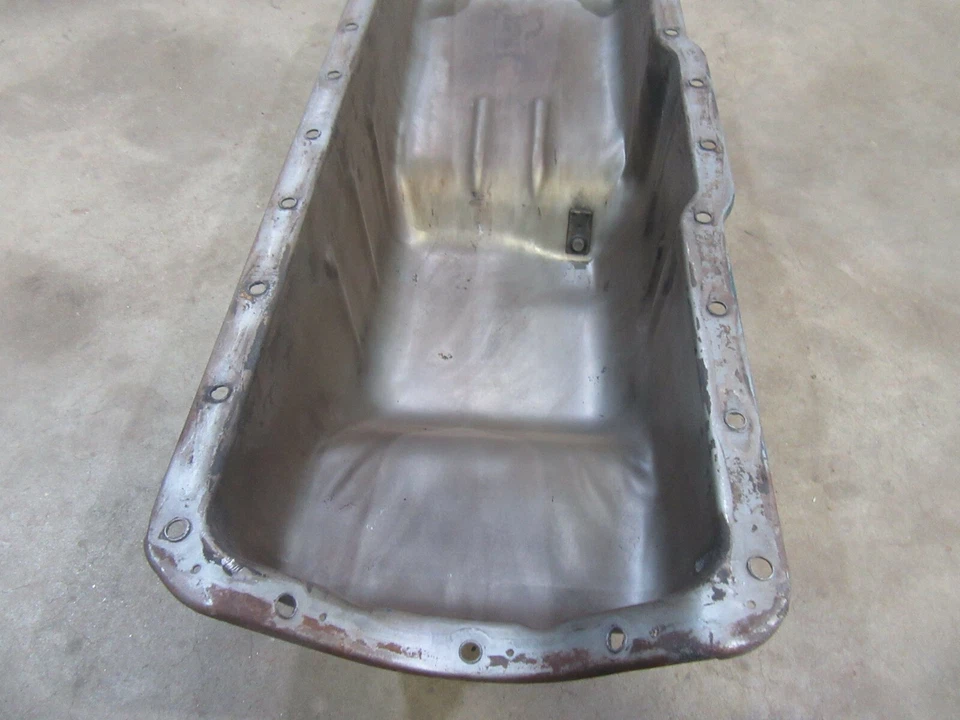 Ford F100 250 1965-1968 seis cilindros motor cárter de aceite 300 CI Foto 3 de 4