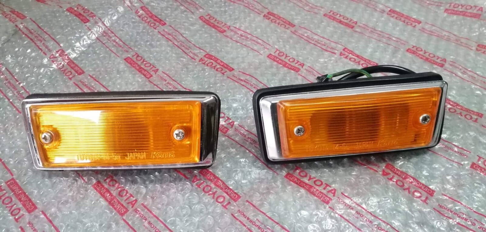 Ta22 Part TOYOTA CELICA TA22(1974) Side Turn Signal Lamps (LH+RH) Genuine Parts ...