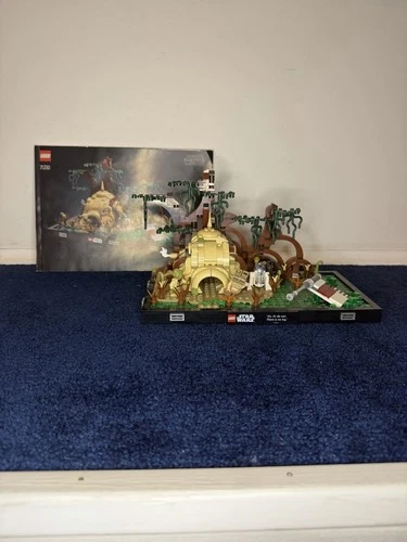 LEGO Star Wars: Dagobah Jedi Training Diorama (75330)