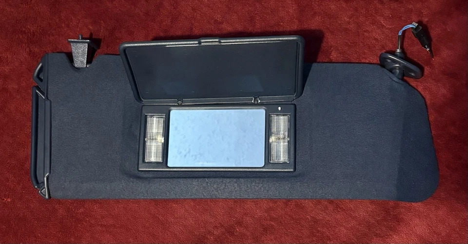 Parasol derecho Chevy GMC Suburban Yukon Tahoe 95-99 azul pasajero OEM Foto 2 de 4