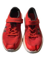 Boys Under Armour Sneakers size 3Y in good preowned condition