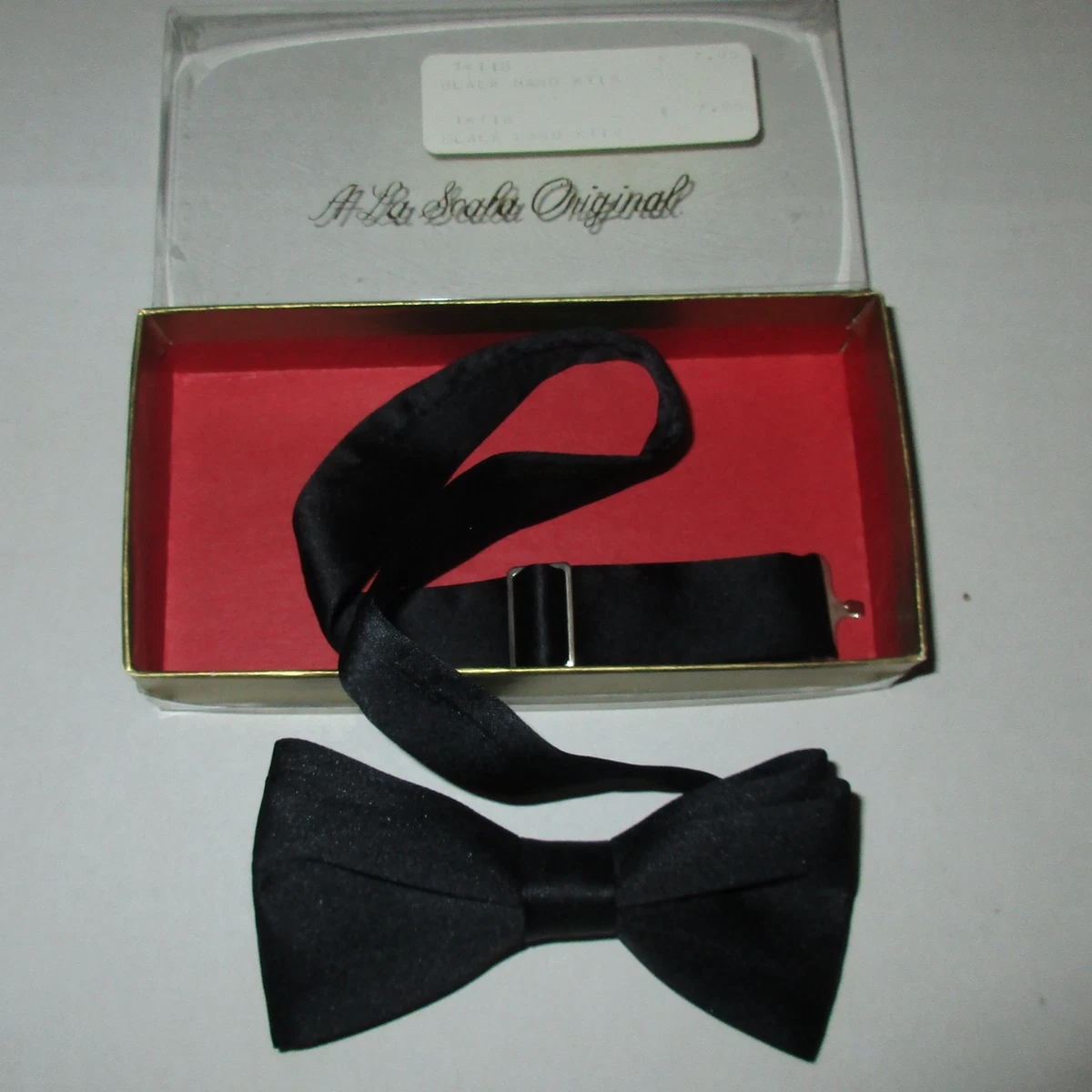 Bow Tie Black 1970s Vintage Ties, Bow Ties & Cravats for  display picture 3