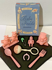 Vtg Johnson's Needs Box Renwal Jointed Baby Pig Holders Pin Fork Spoon Horseshoe