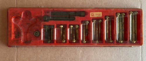 MAC Tools STP100 - Incomplete Bolt Grip Puller Set READ