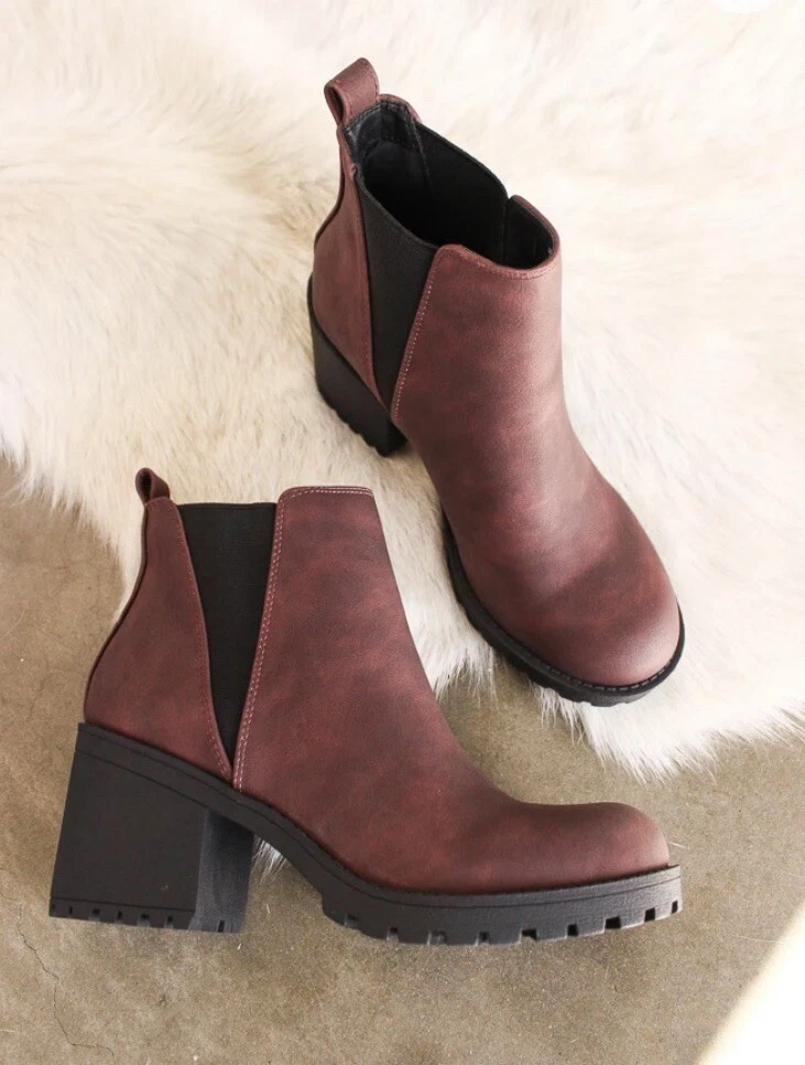 Lisbon bootie chinese laundry sale