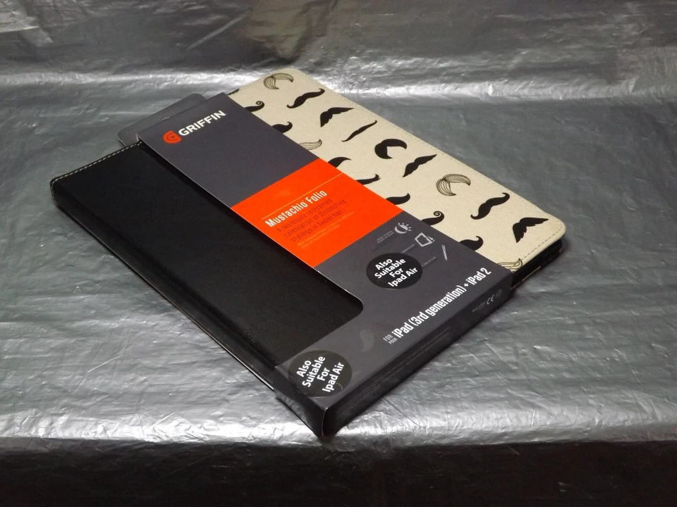 Griffin Protection Case For iPad 3rd Generation + iPad 2 Air Black Folding Folio - Image 3 of 4