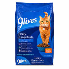 9Lives Daily Essentials Cat Food Dry Adult Cat Food Chicken Beef Salmon
