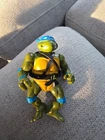 Teenage Mutant Ninja Turtles:1988 Action Figure Leonardo w/ Belt No Weapons