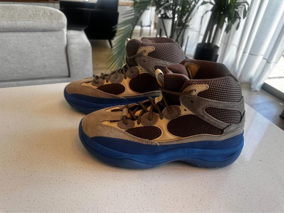 Preços baixos em adidas Yeezy Desert Boot Brown 2021 | eBay