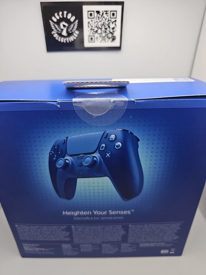 PlayStation 5 Icon Blue Special Edition Dualsense Brand New Rare - Image 4 of 4