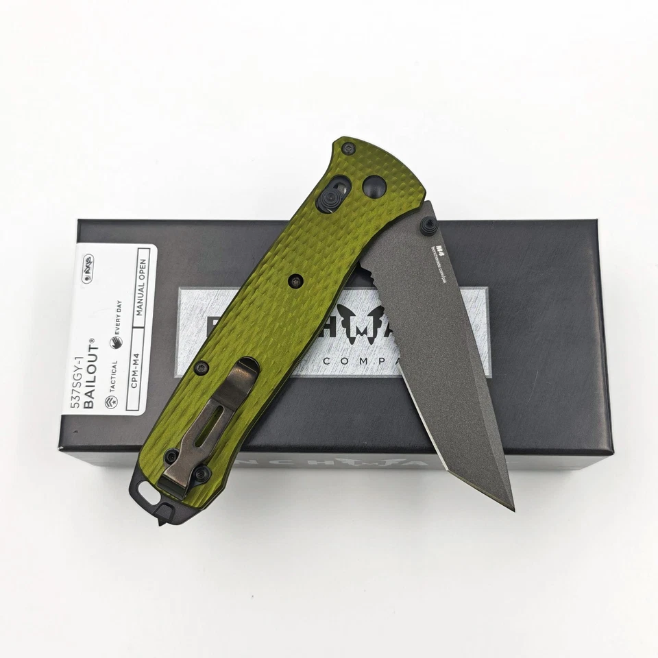 Cuchillo Plegable Benchmade 537GY-1 Rescate Woodland Mango Verde Eje Bloqueo Diente de Sierra Foto 2 de 4