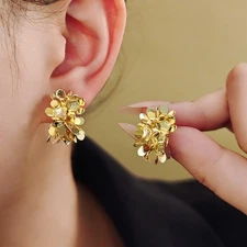 Women's Golden C-shaped Flower Petal Ear Studs New Fashion Alloy Earrings