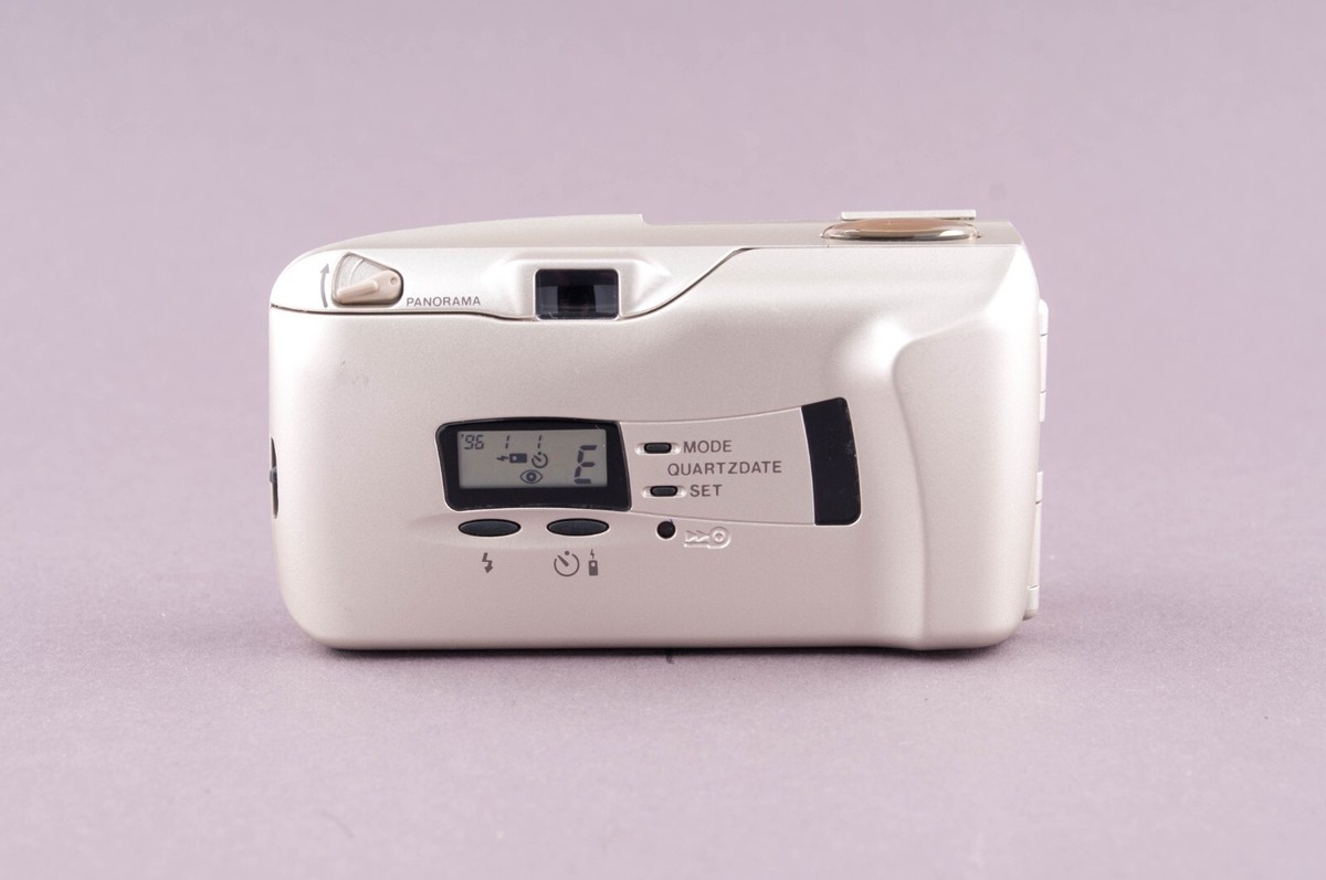 Olympus Infinity Stylus Epic DLX Panorama 2.8/35mm Point & Shoot