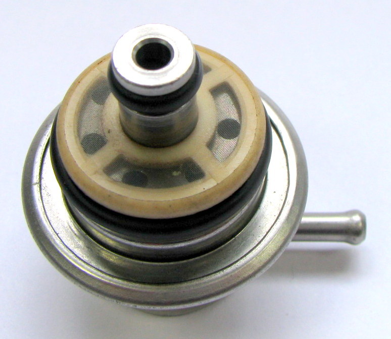 Benzindruckregler Weber RPM81 / 036133035A VW Golf 1,4 Polo 
