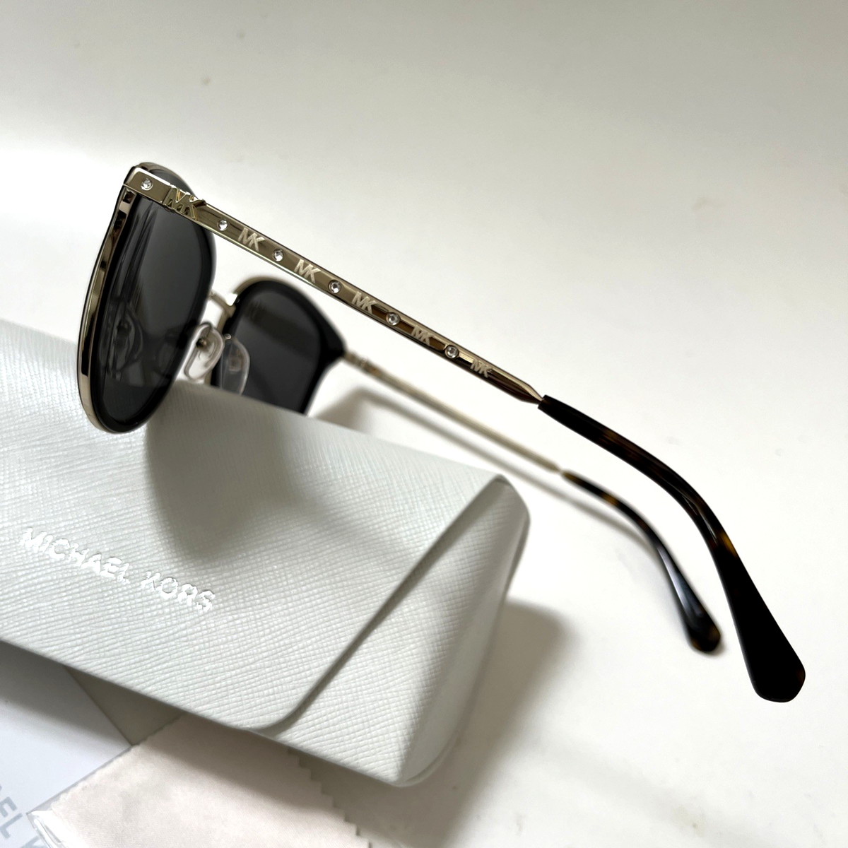 New in Case Original MICHAEL KORS Adrianna Bright Round Sunglasses MK1099B Gold Michael Kors Sunglasses Women main image 3