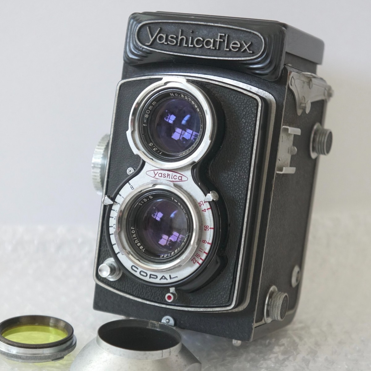 Yashica Yashicaflex Model C TLR film Camera w/ Case Filter