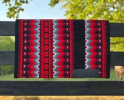 Sattel Westerndecke Show Schabracke Pferdedecke mit Neuseelandwolle.