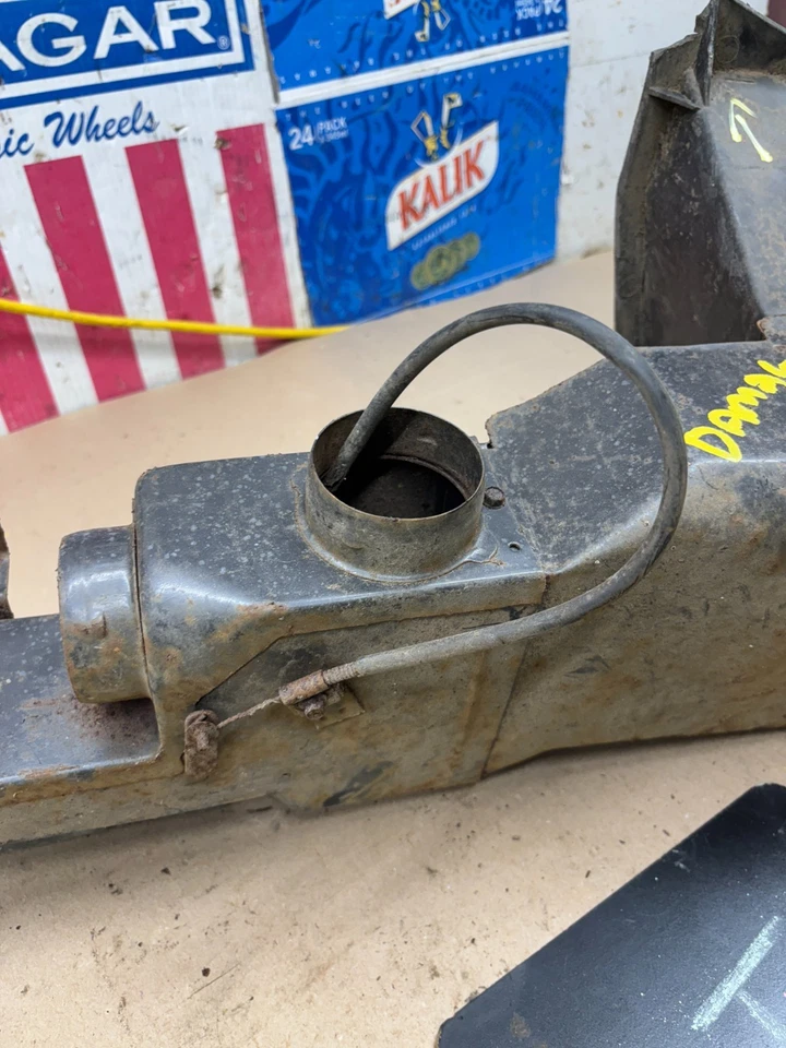 67 68 1969 1970 K10 C10 CHEVROLET GMC TRUCK BLAZER UNDERDASH HEATER BOX BROKEN - Image 4 of 4