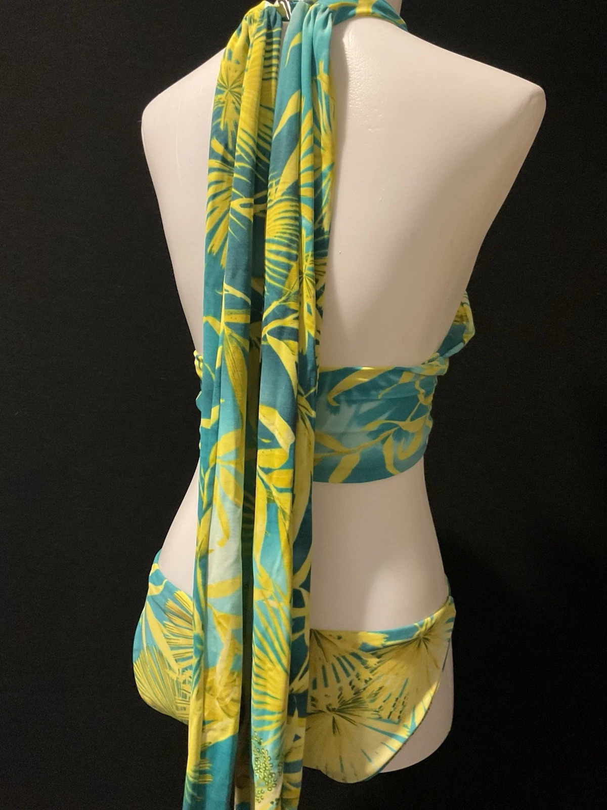 Versace — VERSACE VINTAGE 2000  ICONIC J LO "JUNGLE PRINT" BANDEAU BIKINI. RARE!!