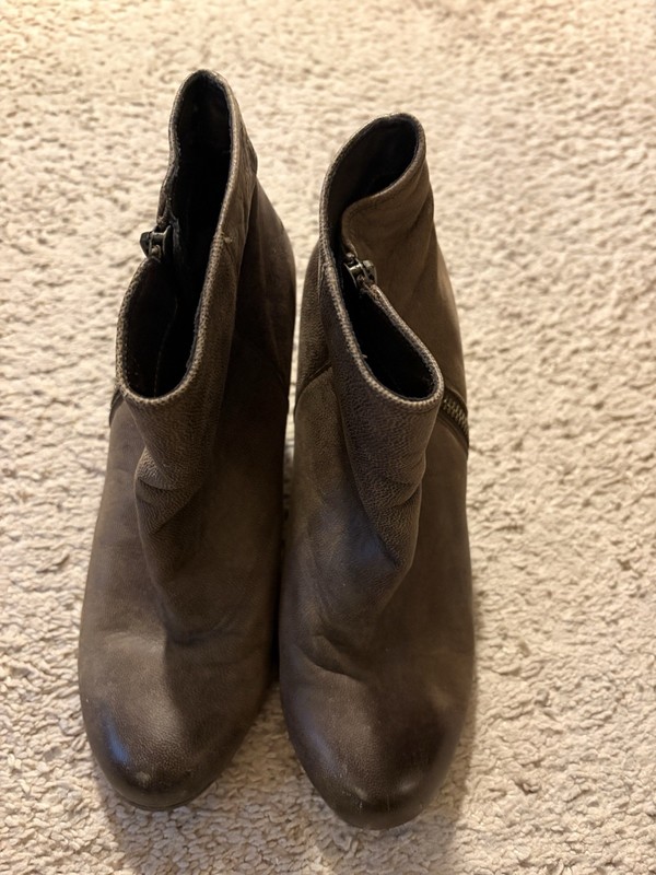 Hillard & Hanson Brown Leather Square Toe Zip Up Block Heels Ankle Boots Sz 6.5M